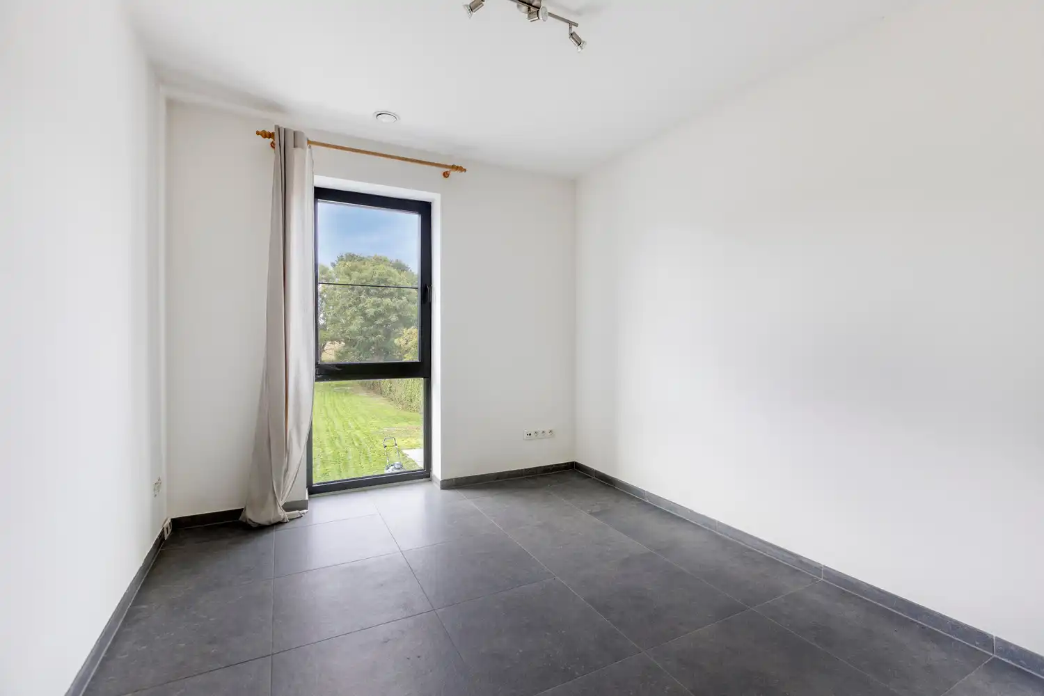 RECENTE, ENERGIEZUINIGE WONING MET 4 SLAAPKAMERS IN SCHERPENHEUVEL! foto 26