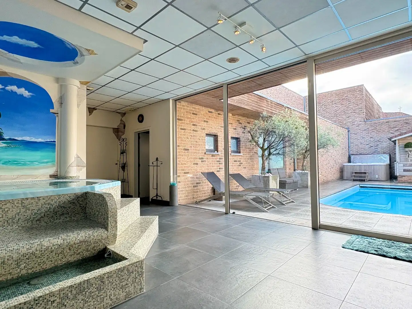 Multifunctioneel gebouw te koop (combinatie wonen & werken) - sauna en winkel - garage - 2 duplexappartementen foto 6