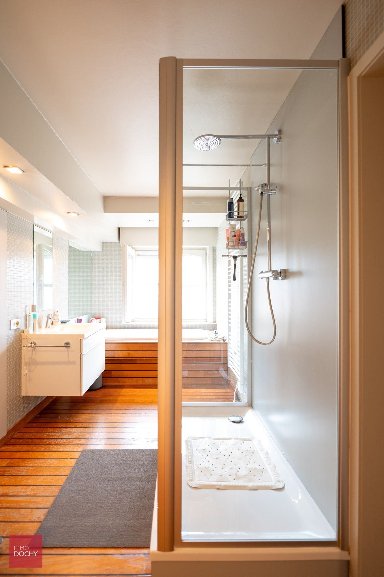 Verzorgde villa in doodlopende residentiële straat | centrum foto 16