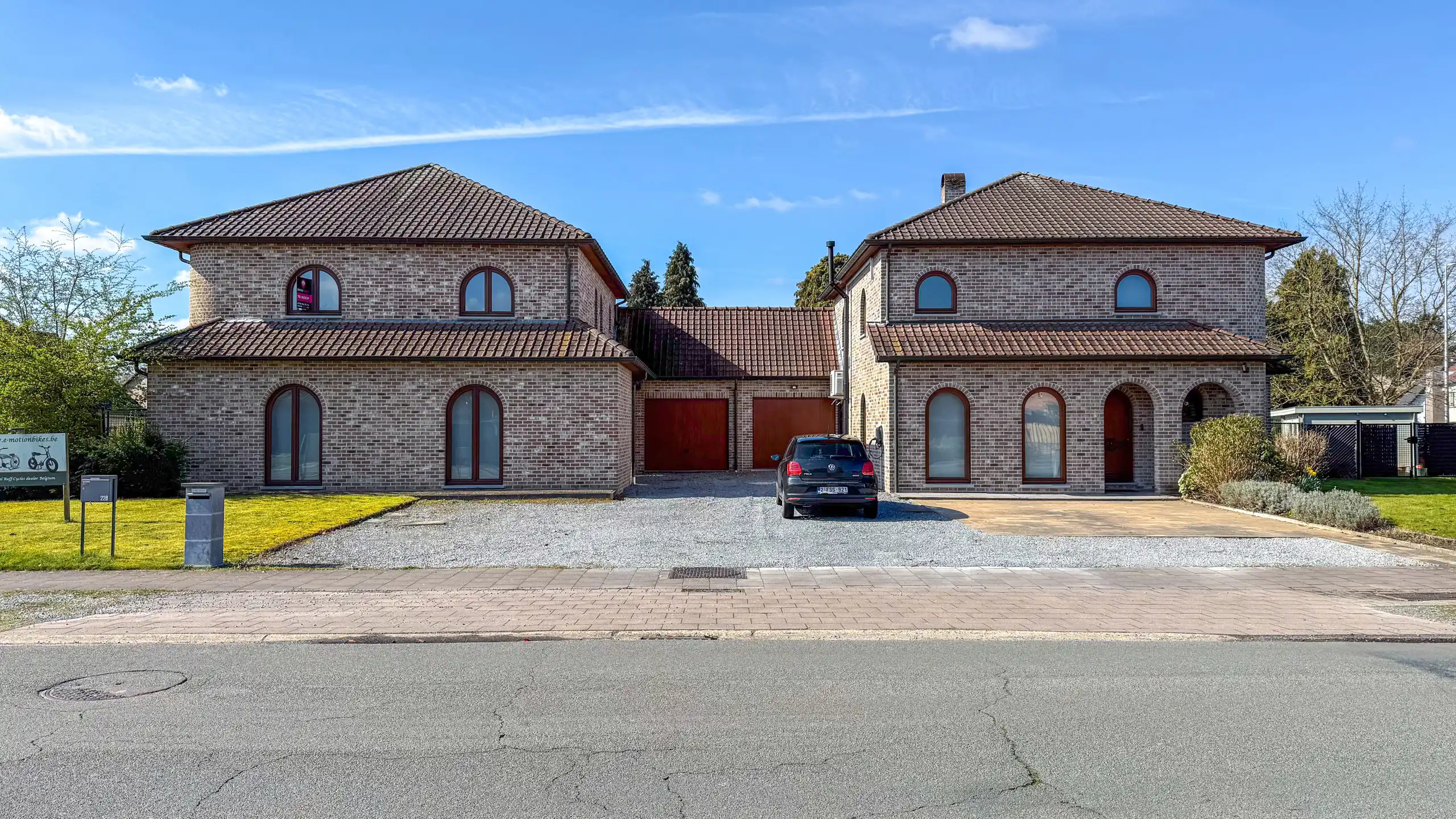 Charmant appartement met aparte ingang + terras te Houthalen foto 25