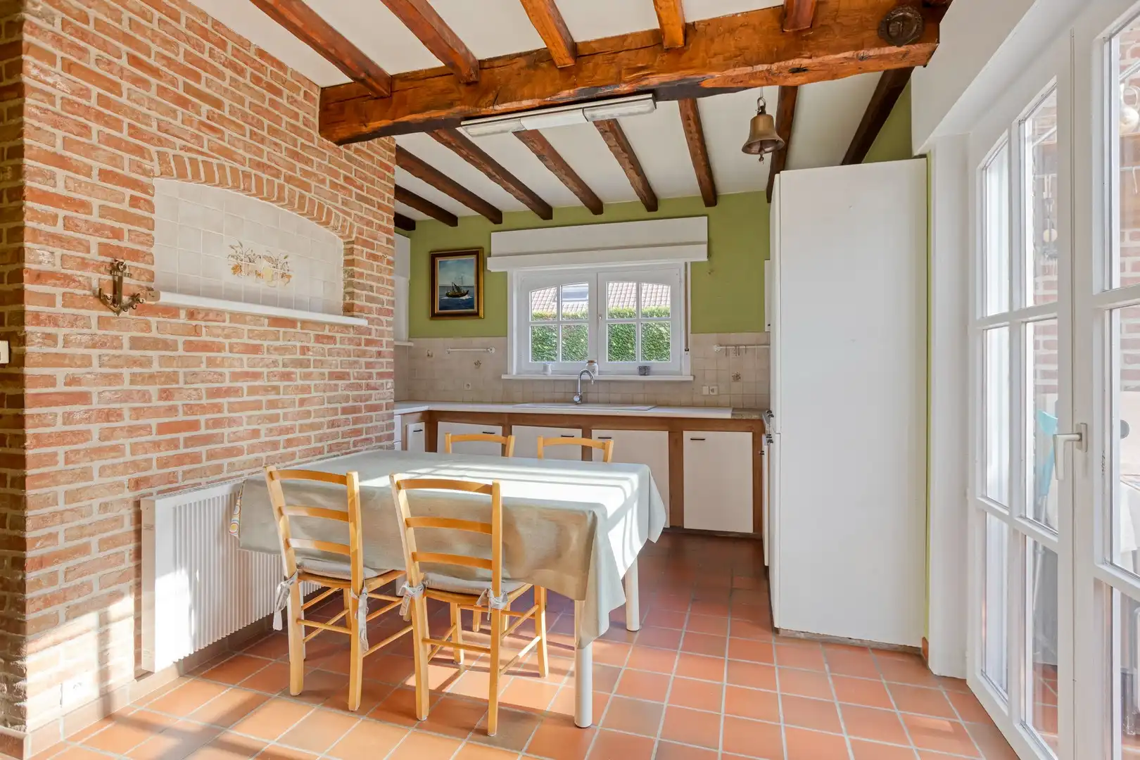 Alleenstaande woning in een doodlopende straat in een residentiële wijk! foto 8