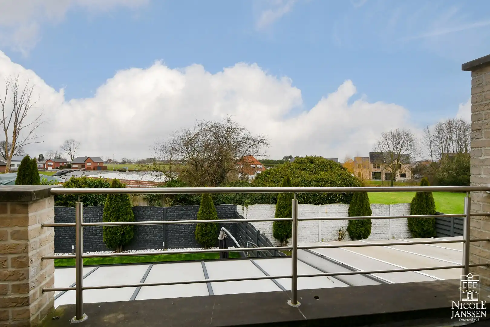 Ruime instapklare gezinswoning met tuin en grote kelder foto 13