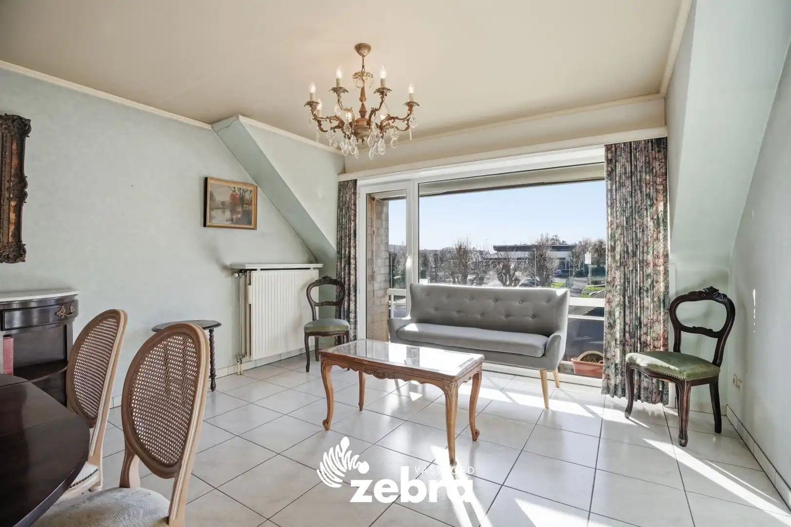 Op te frissen twee­slaapkamerappartement met terras in Lauwe foto 5