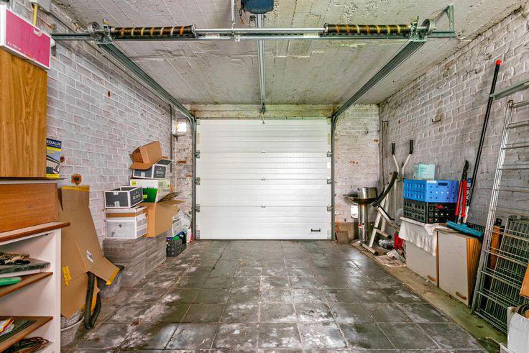 Ruime Garagebox van 22 m² in Ganshoren foto 4
