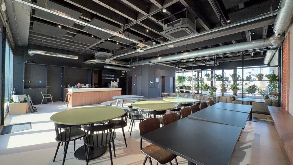 Instapklaar kantoor te huur in Hardy Building te Antwerpen foto 2