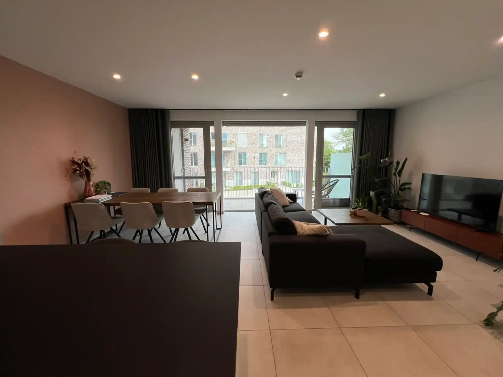 Recent app (EPC A) met 2 slpk, terras, parking en berging  foto 5