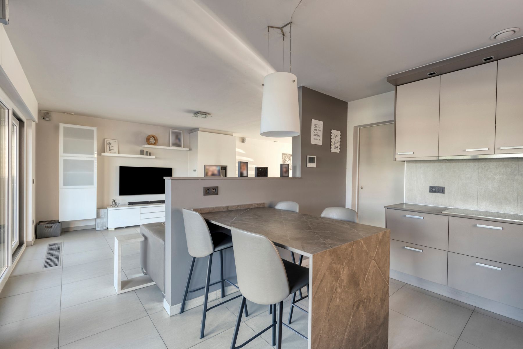 Halfopen bebouwing te koop in Liedekerke – instapklaar, energiezuinig en centraal gelegen! foto 9