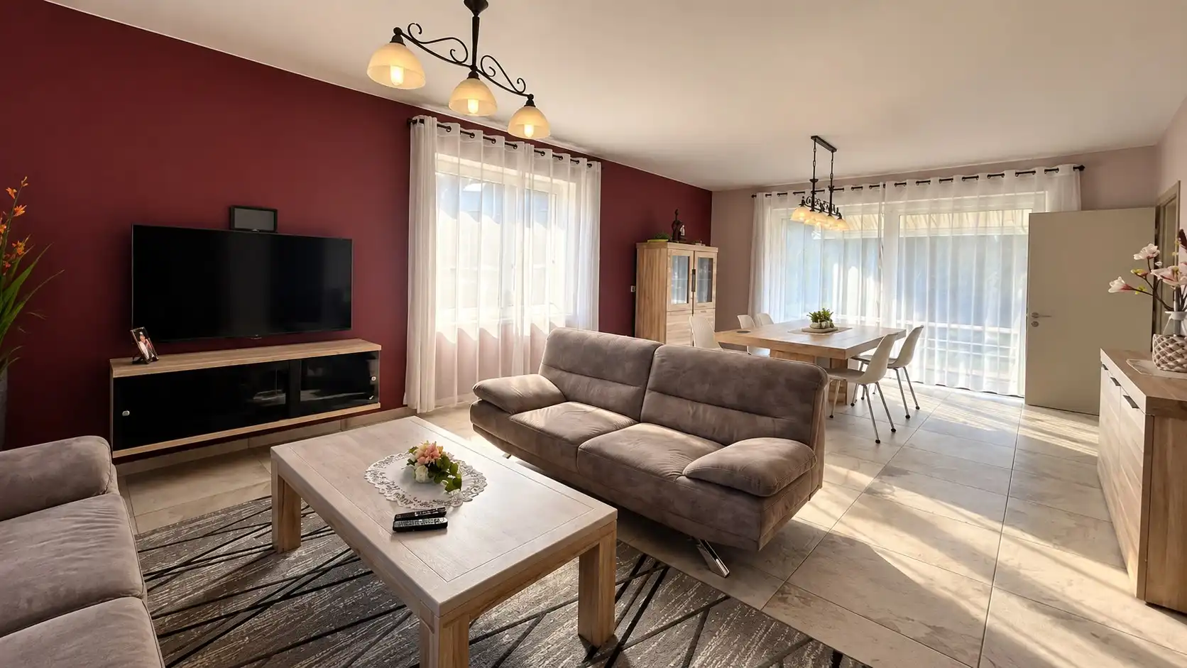Grote woning met mogelijks 6 kamers, garage,... foto 7