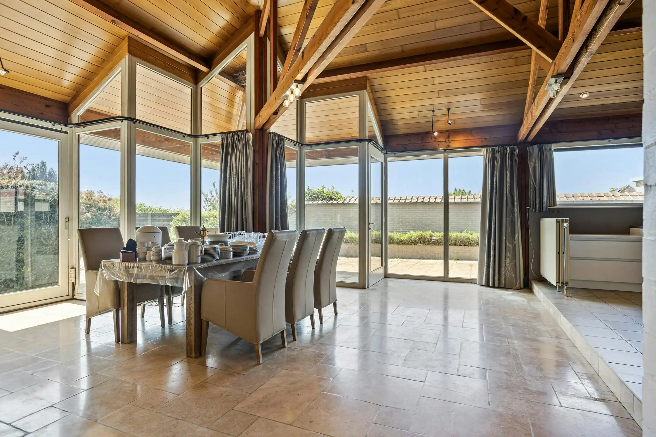 Ruime woning met 5 slaapkamers, tuin en garage te Lo-Reninge. foto 24