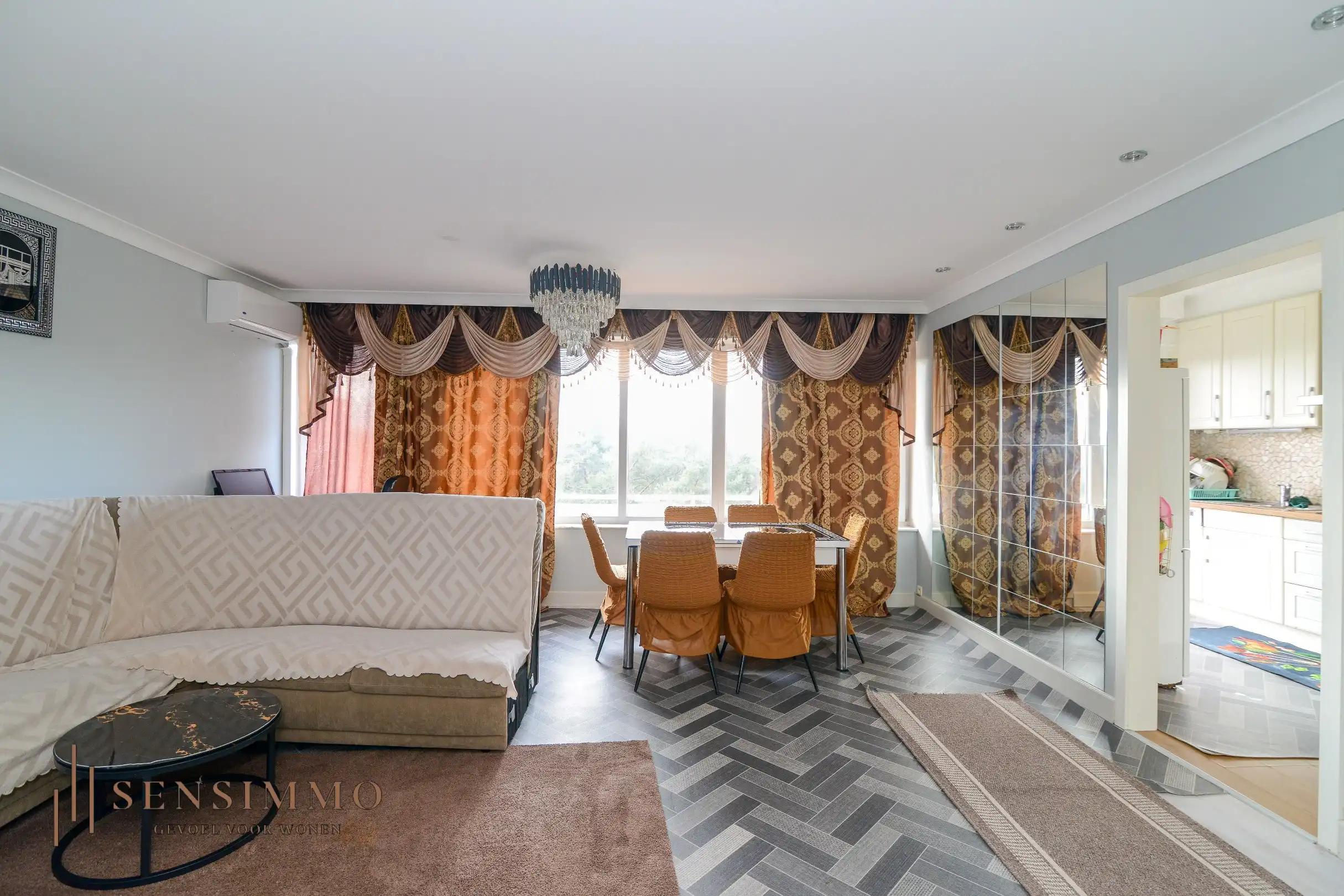 Lichtrijk en ruim 3 slaapkamer appartement vlakbij Genk centrum! foto 5