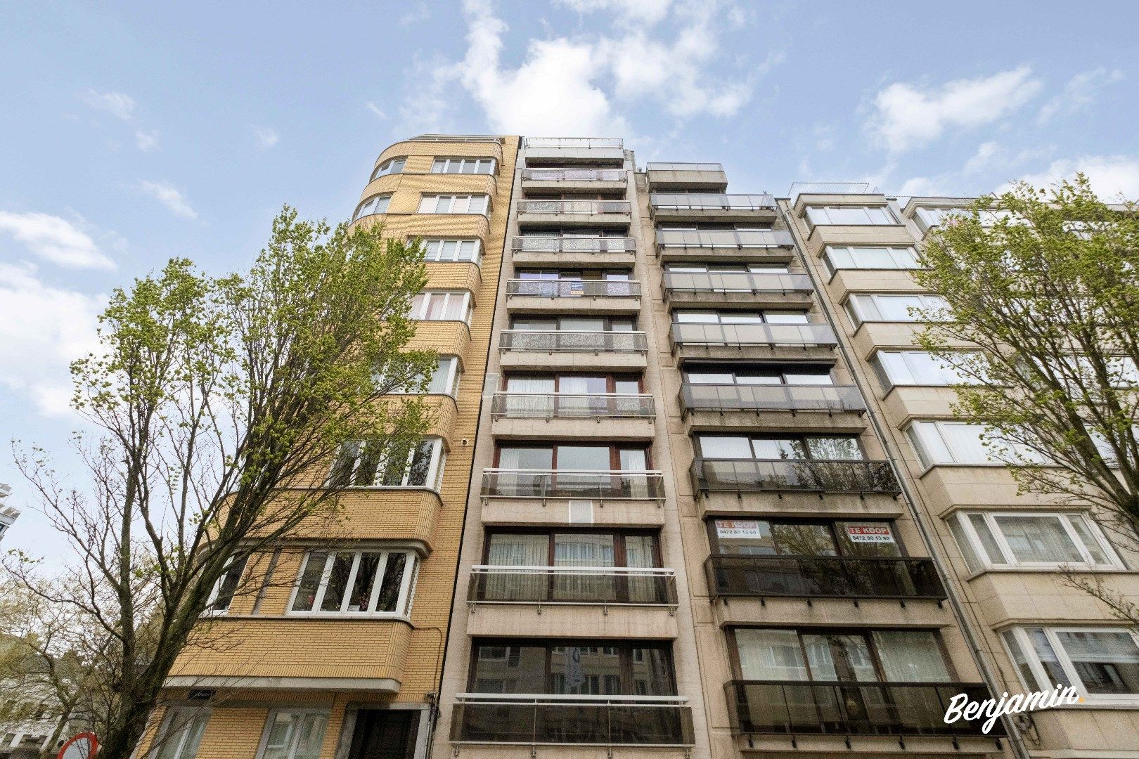 Instapklaar appartement met 2 slaapkamers, balkon en berging op centrale ligging in Oostende foto 12