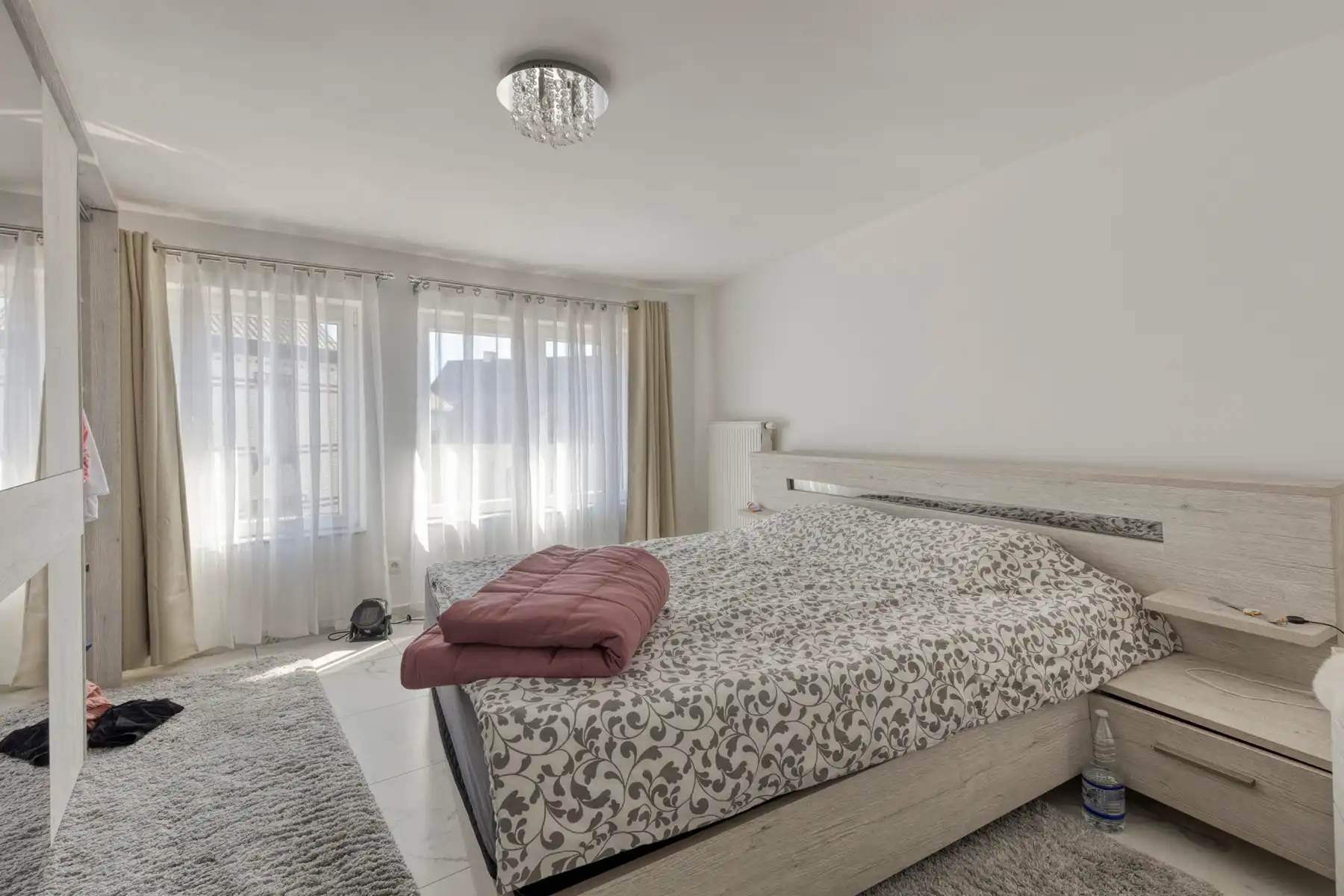 Ruime bel-etage met 4 slaapkamers en handelsruimte foto 11