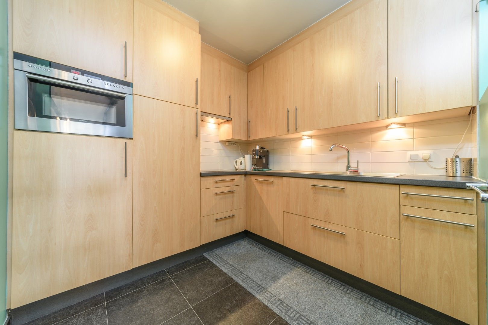 Instapklaar 2-slaapkamer appartement foto 6