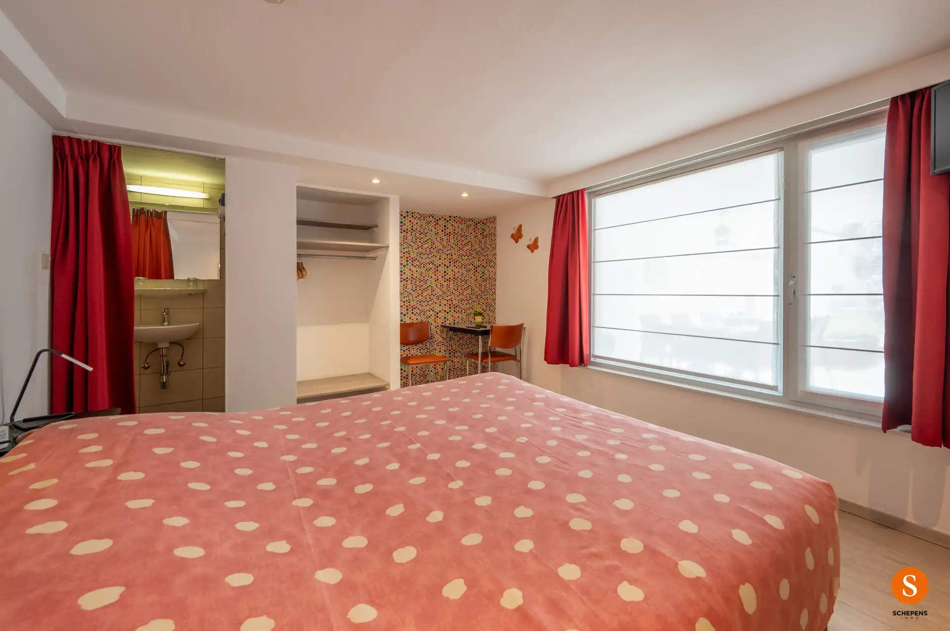 TE KOOP – Verhuurde B&B met 7 kamers én privé-woonst voor uitbaters in hartje De Haan. foto 38