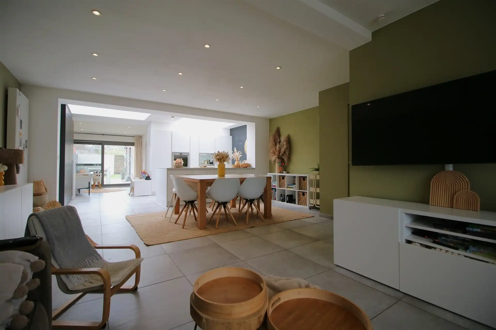 Mooi gerenoveerde woning 3 slpk & tuin foto 2