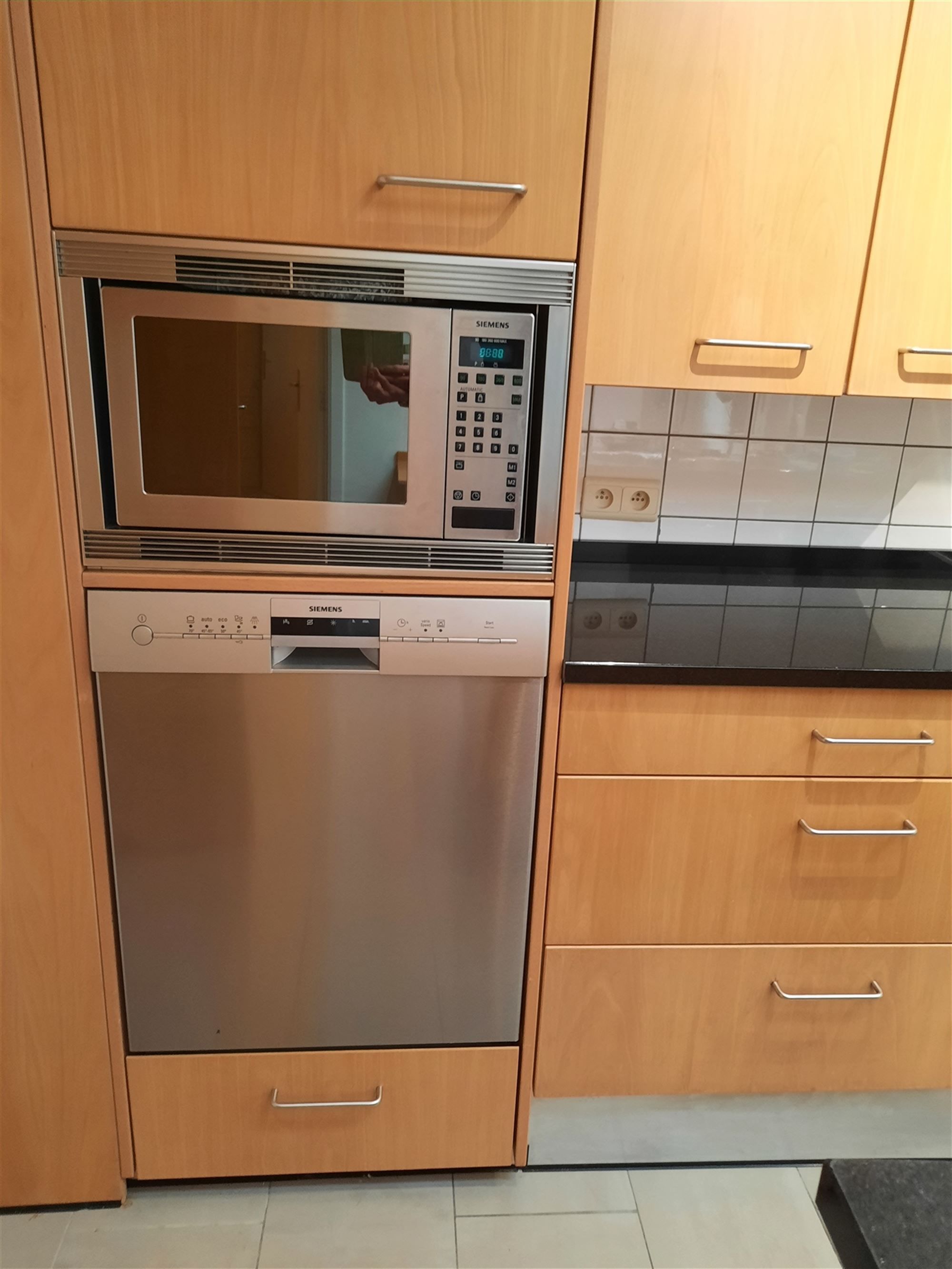 Vrijstaande woning op toplocatie in Genk foto 14
