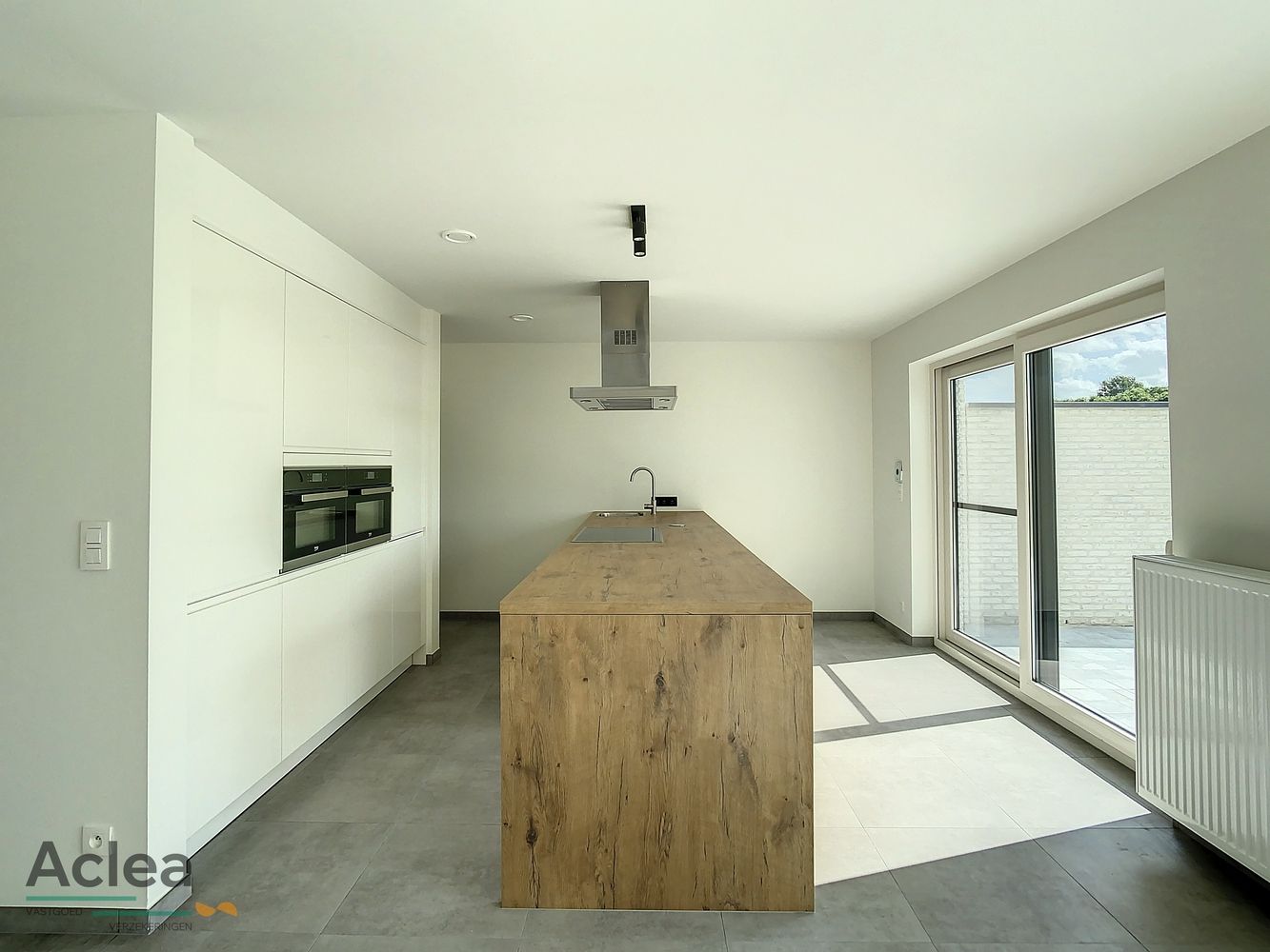 Prachtige recente koppelwoning met 5 slpks foto 5