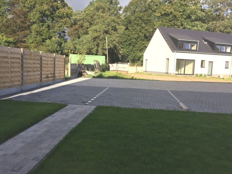 Instapklaar 2-slpk appartement met terras/tuin en 2 parkeerplaatsen foto 14