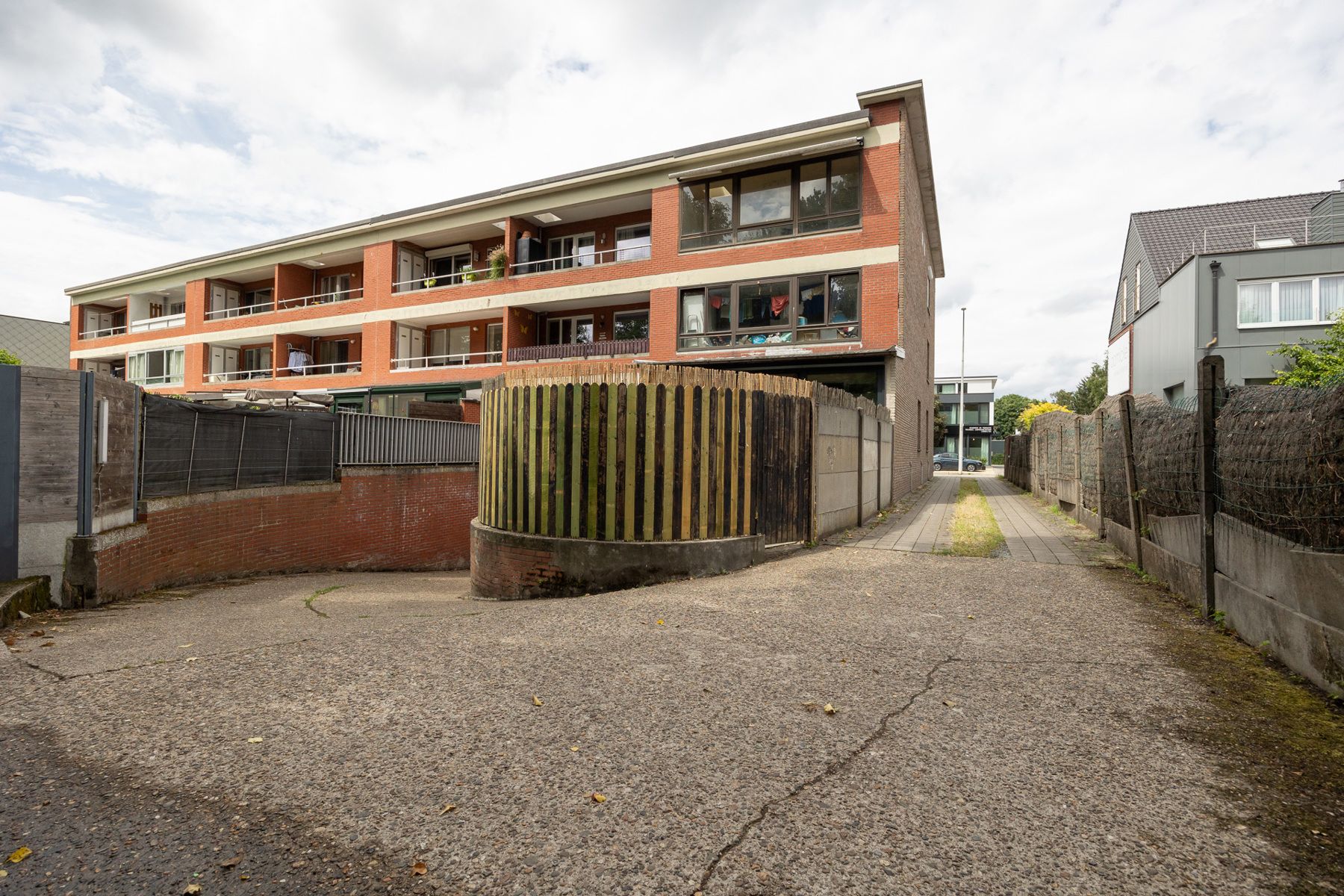 Gerenov. glvl-app (97m²), 2 slpk, autostaanpl. + garage 92m² foto 15