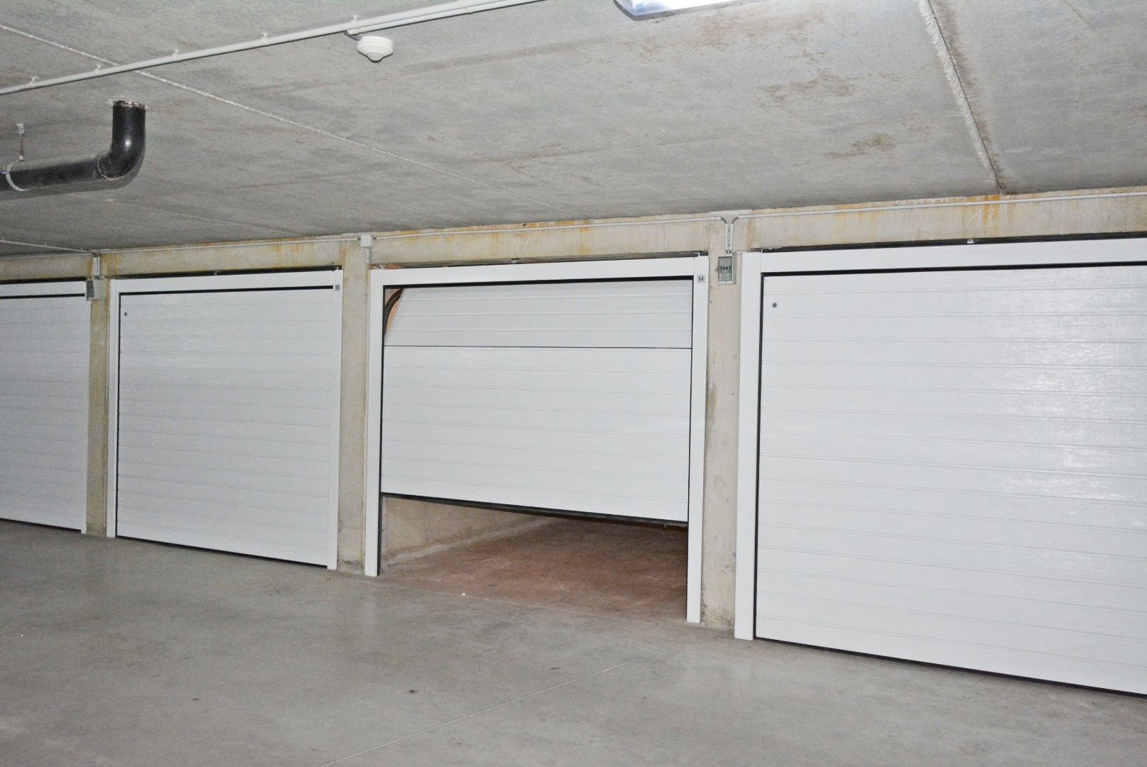 gesloten garagebox nr. 14 in residentie Booster foto 5