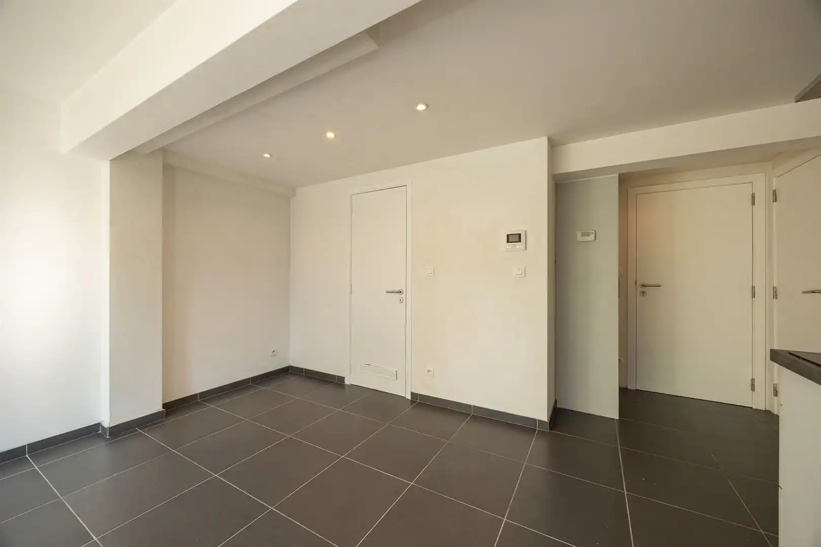 Studio met grote stadskoer in een groene omgeving foto 9