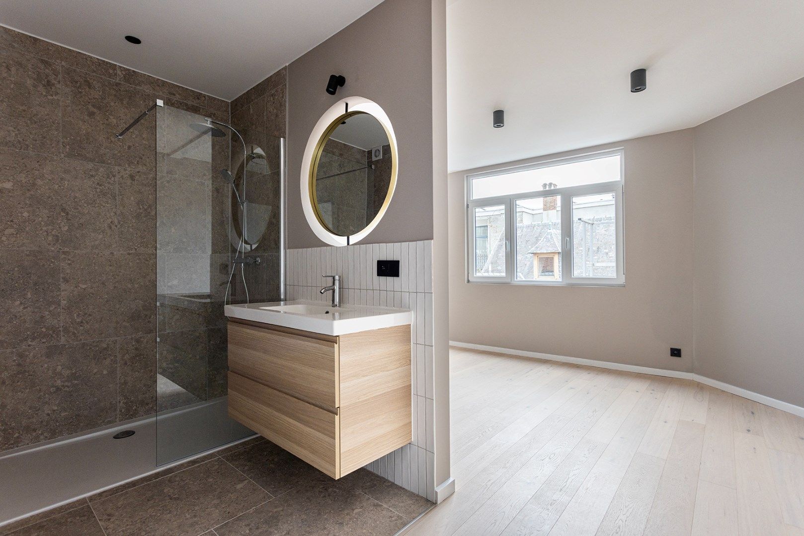 Prachtig gerenoveerd appartement (71m²) met dakterras (40m²)! foto 7