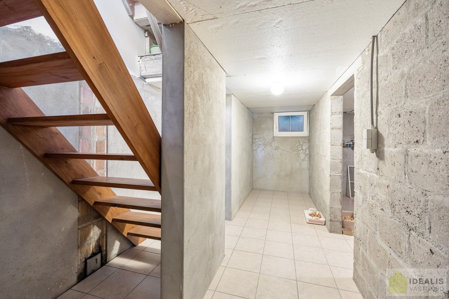 KNAPPE EN INSTAPKLARE WONING MET 4 SLAAPKAMERS, INPANDIGE ÉN VRIJSTAANDE GARAGE, HEERLIJK TERRAS OMGEVEN DOOR EEN PRACHTIGE TUIN foto 29