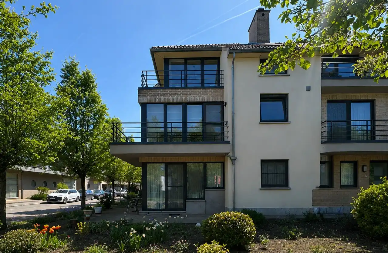 Instapklaar gelijkvloers appartement foto {{pictureIndex}}