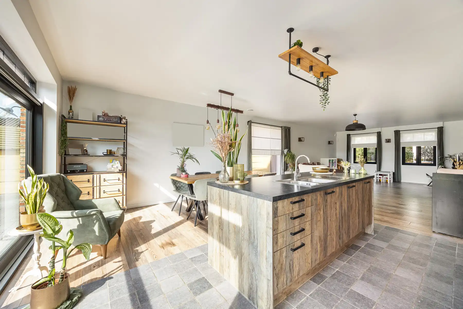 Recente BEN-woning met 4 slks en dubbele garage op gunstige ligging foto 9