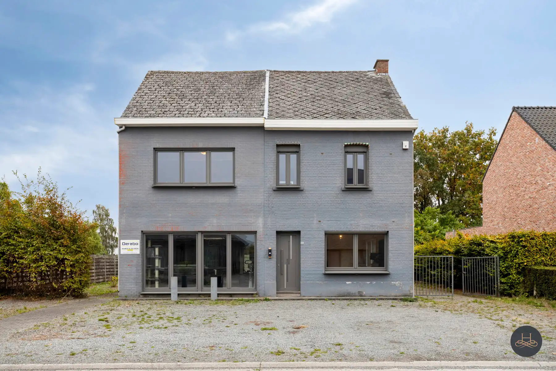 Hoofdfoto van de publicatie: Woning met mogelijkheid tot handelszaak en weide van 3109 m²