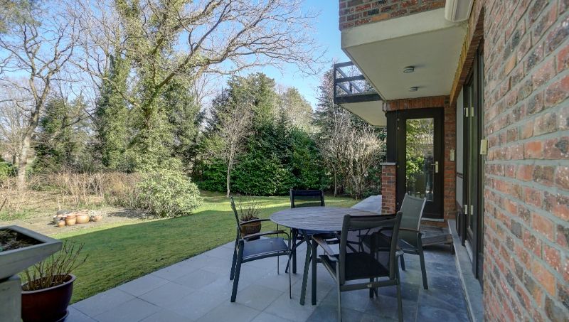 Moderne villa stijl van 245m² op 14 are palende aan golfdomein foto 28