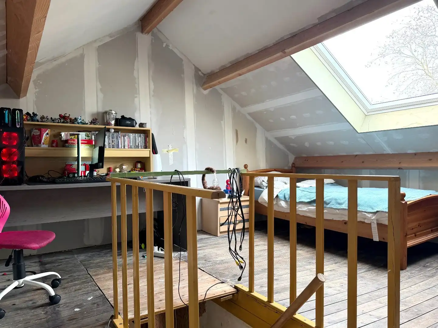 Instapklare rijwoning in het hart van Harelbeke met uitweg voor fietsen foto 17