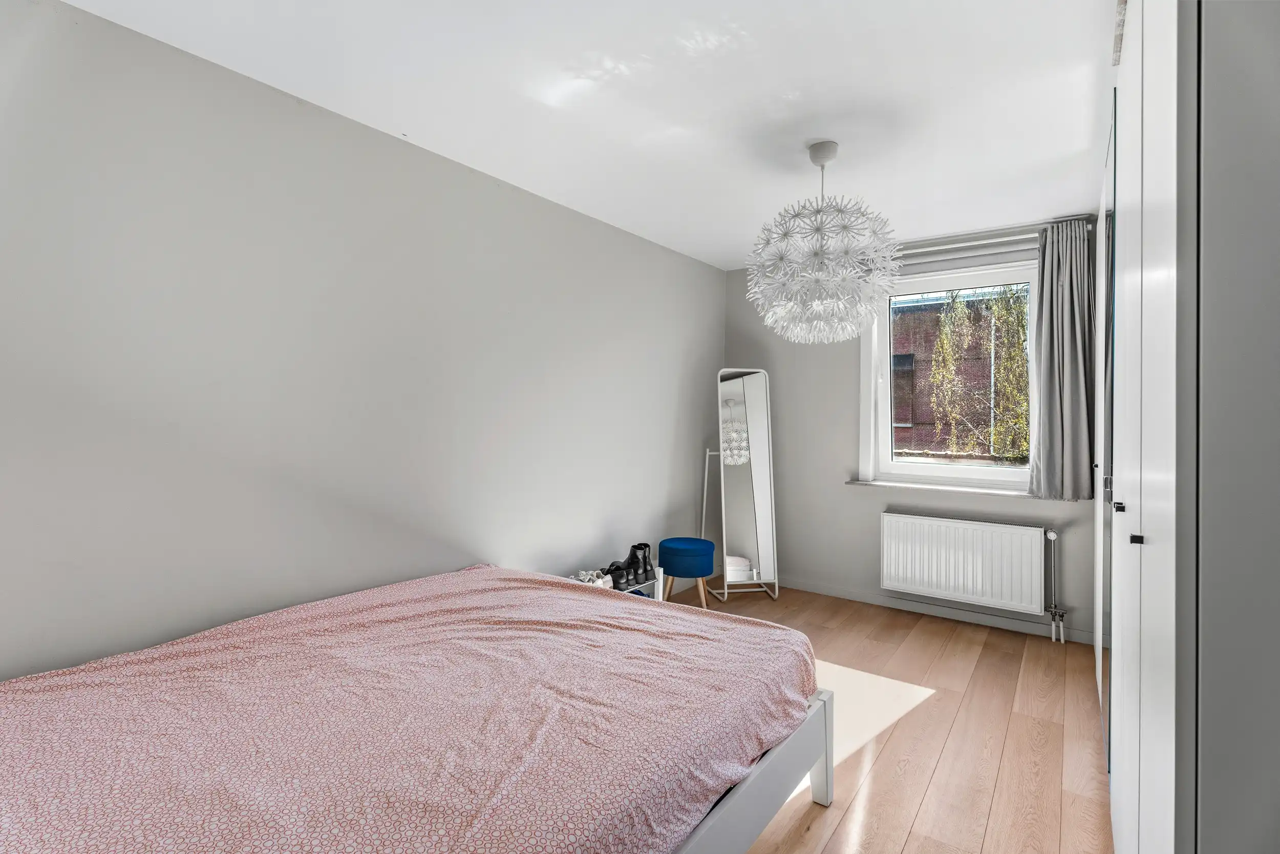 Instapklaar appartement met zicht op Muinkpark in Gent foto 9