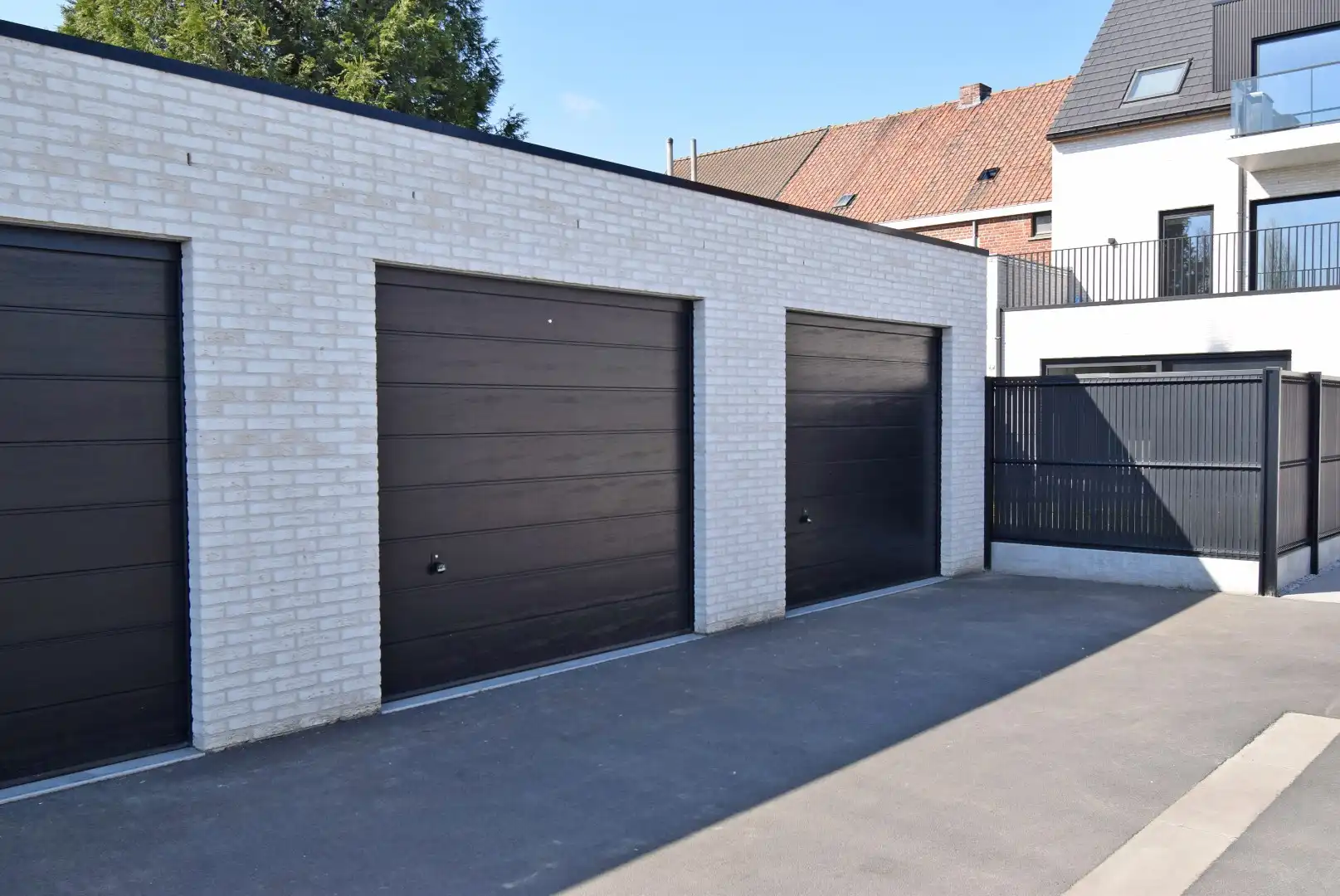 INSTAPKLAAR APPARTEMENTENT MET TWEE RUIME TERRASSEN foto 11