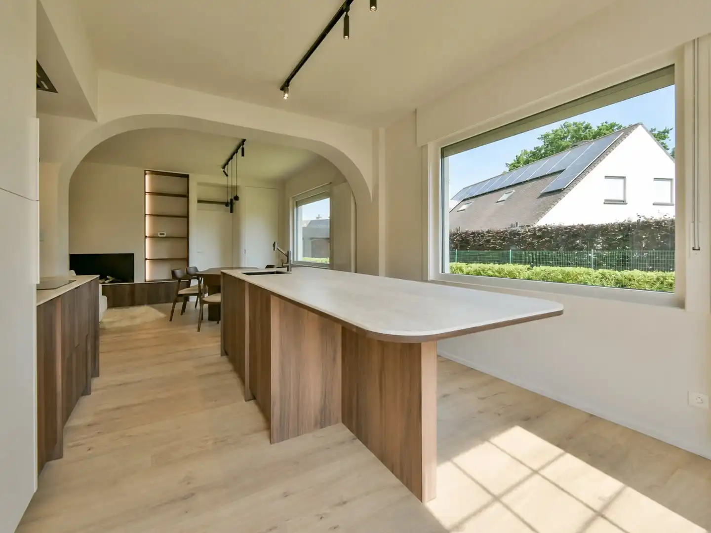 Instapklare woning in hartje Hertsberge! foto 3