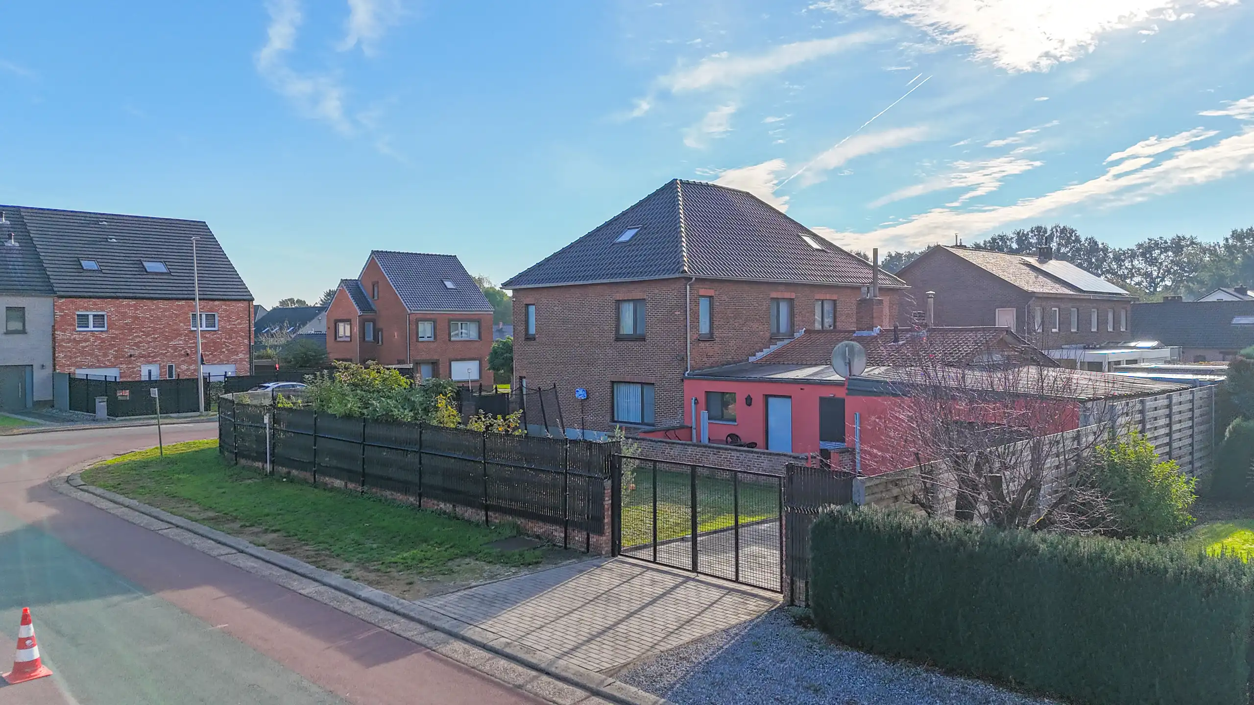 Ruime woning met 3slpk, tuin en garage op toplocatie! foto 30