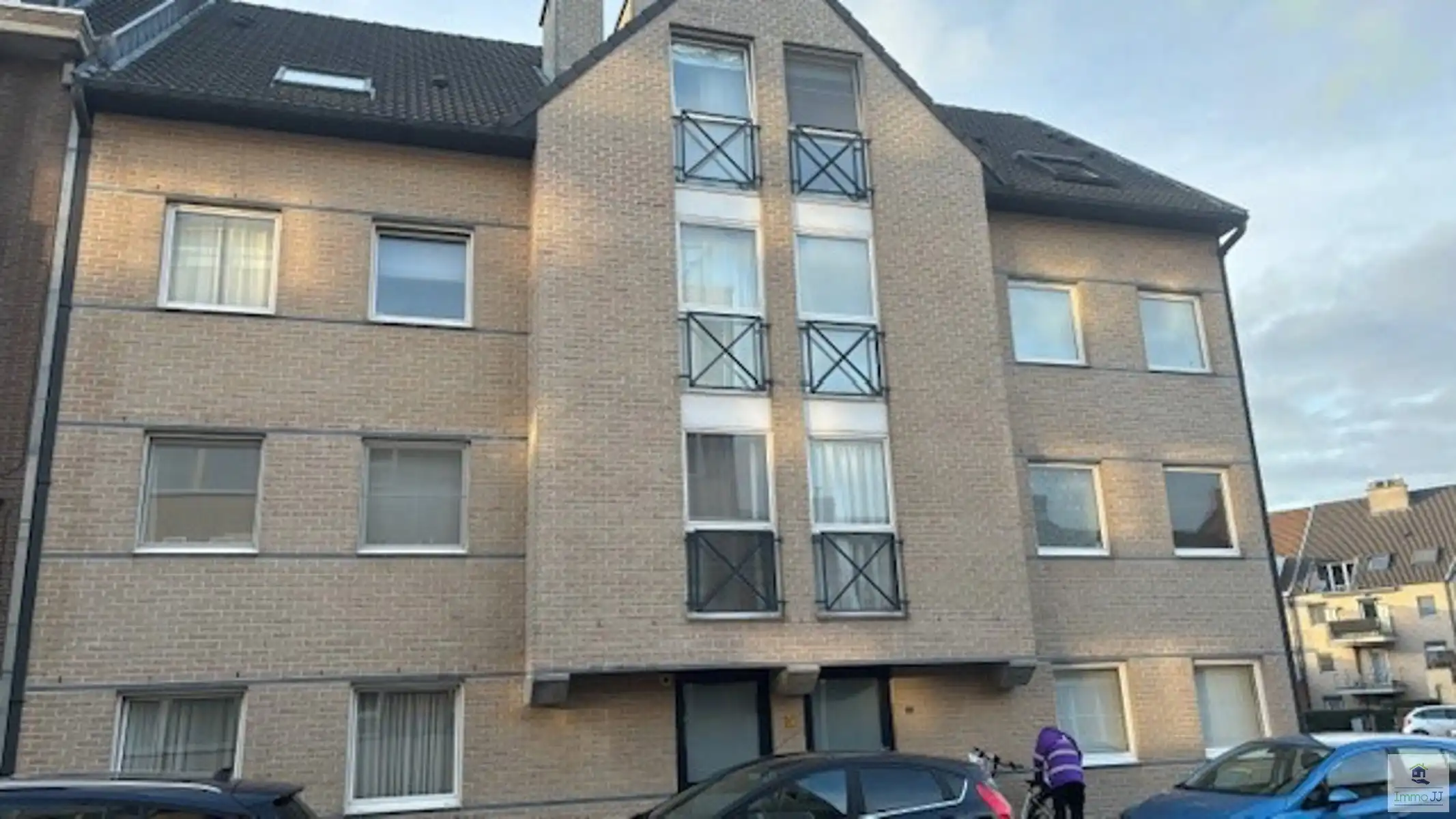 Ondergrondse autostaanplaats foto {{pictureIndex}}