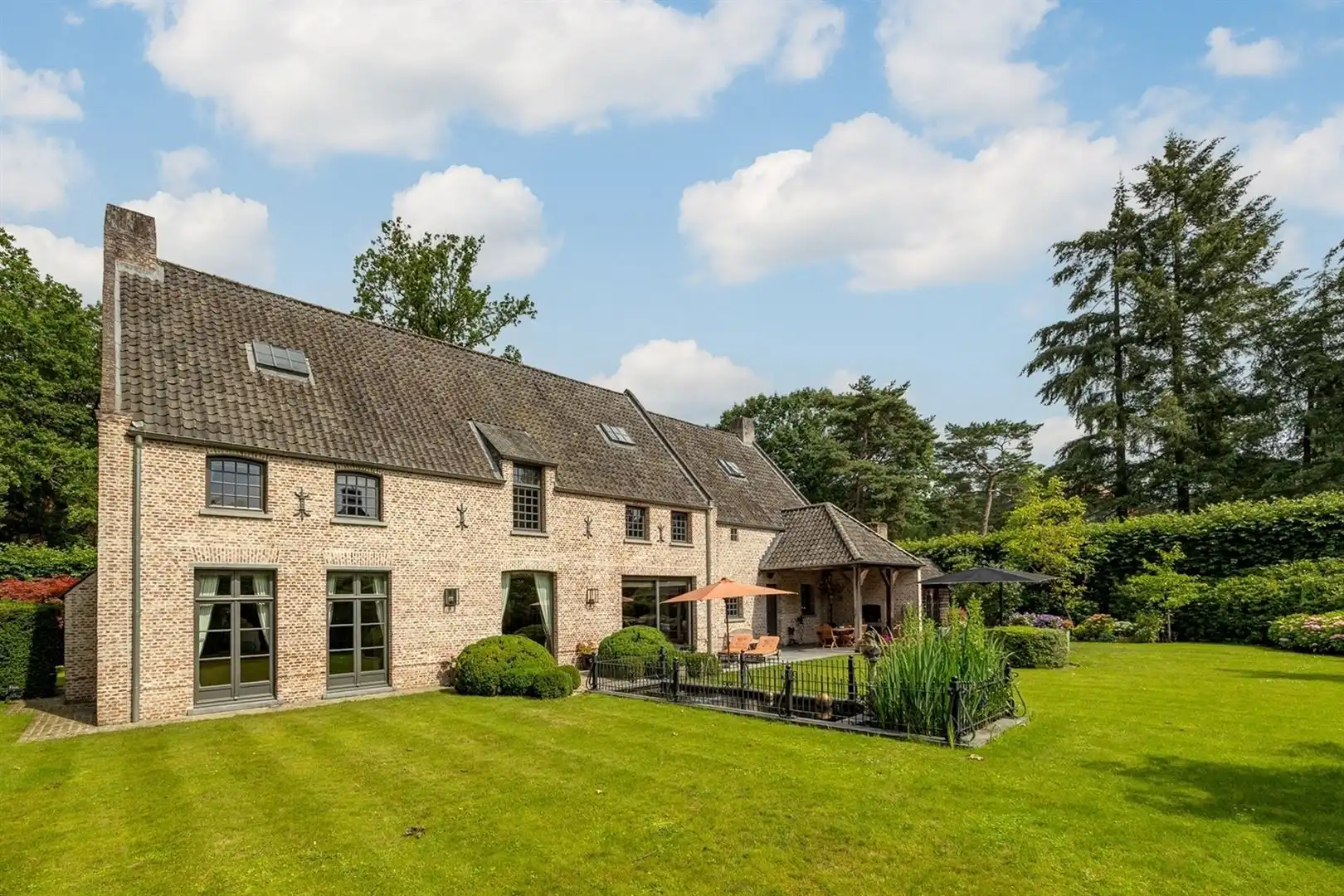 Uitzonderlijke villa met 615 m² woonoppervlakte in KONINGSHOF foto 21