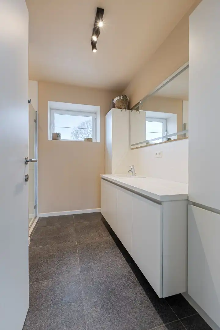 Ruime recente woning met 3 slpks en 2 badkamers, gelegen op een zonnig perceel in Mol - Achterbos !  foto 25