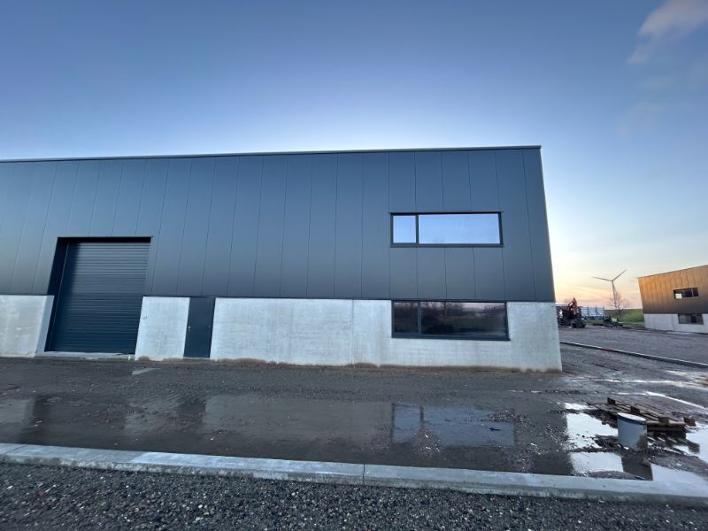 *** LAATSTE 2 *** grote nieuwbouw KMO-UNITS - oppervlakte 508m² foto 2