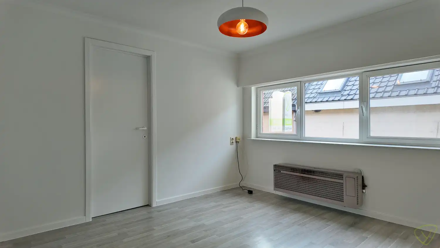 Gezellig en energiezuinig appartement met terras in centrum Eeklo! foto 4