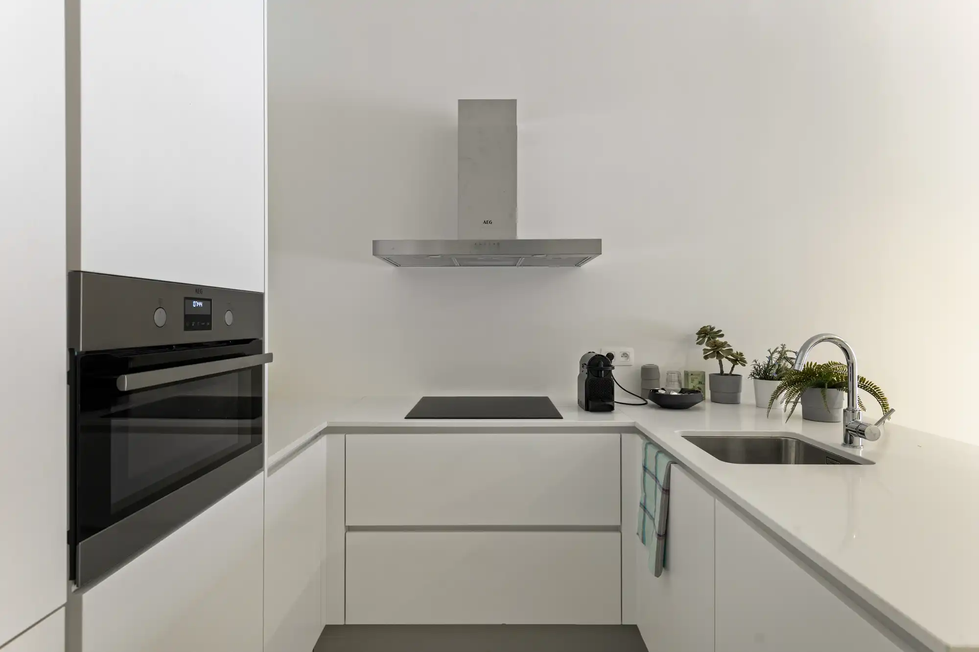 Ruim nieuwbouw app. van 148 m² met handel-/praktijkruimte foto 12