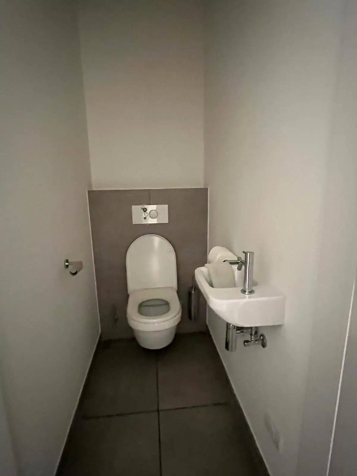 TE HUUR, Deinze, Markt foto 9