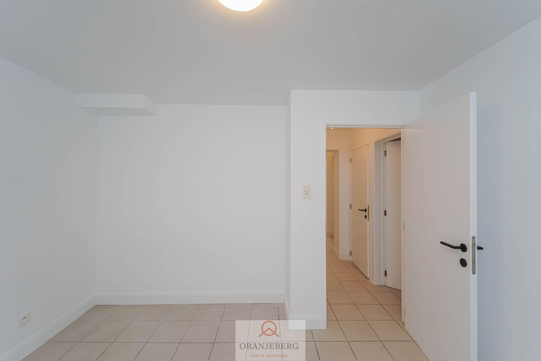 Appartement op het gelijkvloers met koertje (18 m²) te Rooigemlaan ! foto 19