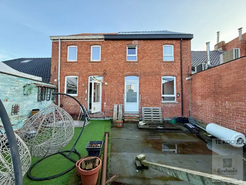 2 Appartementen + 4 winkels foto 13