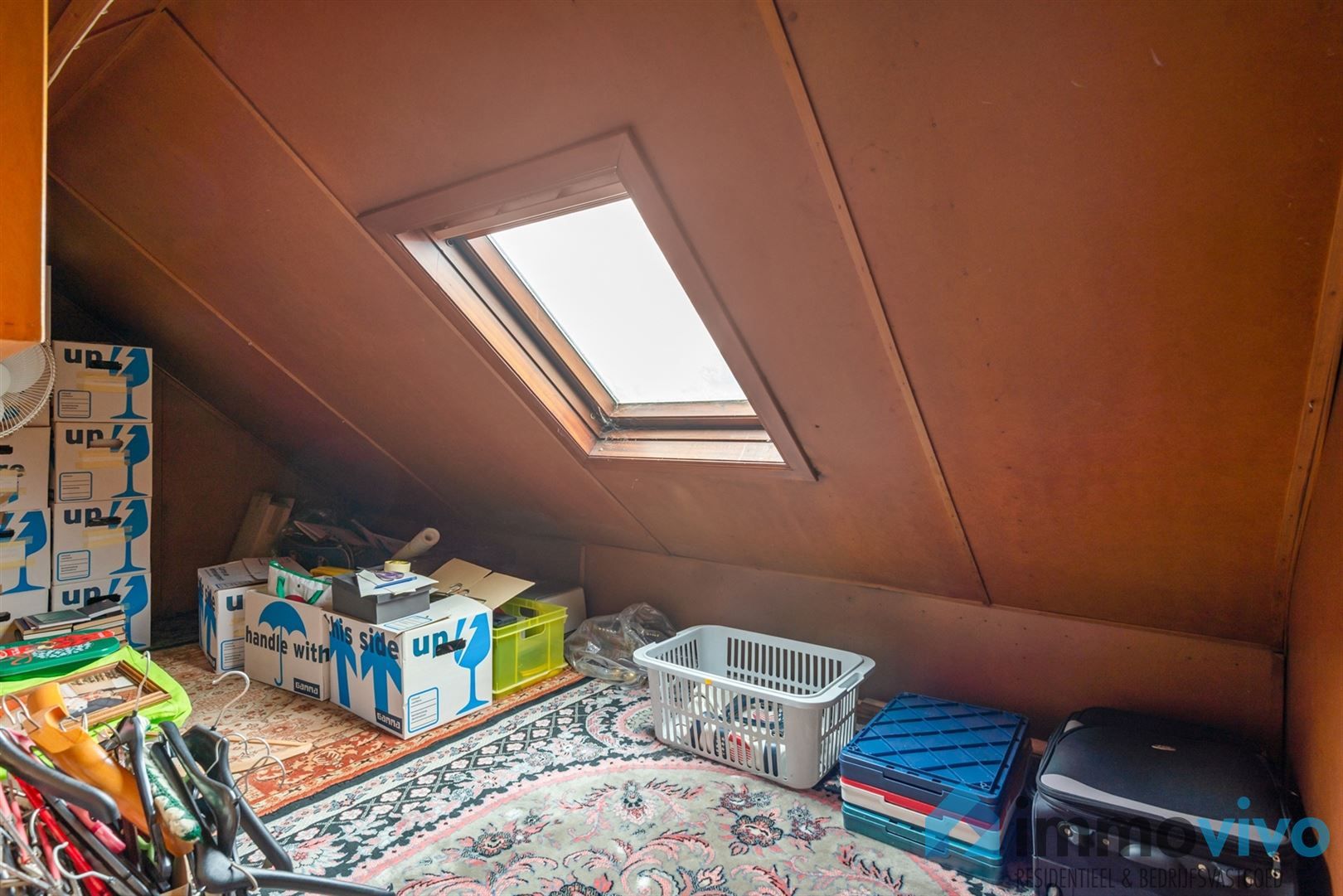 Leuke woning met renovatiepotentieel nabij het centrum foto 22
