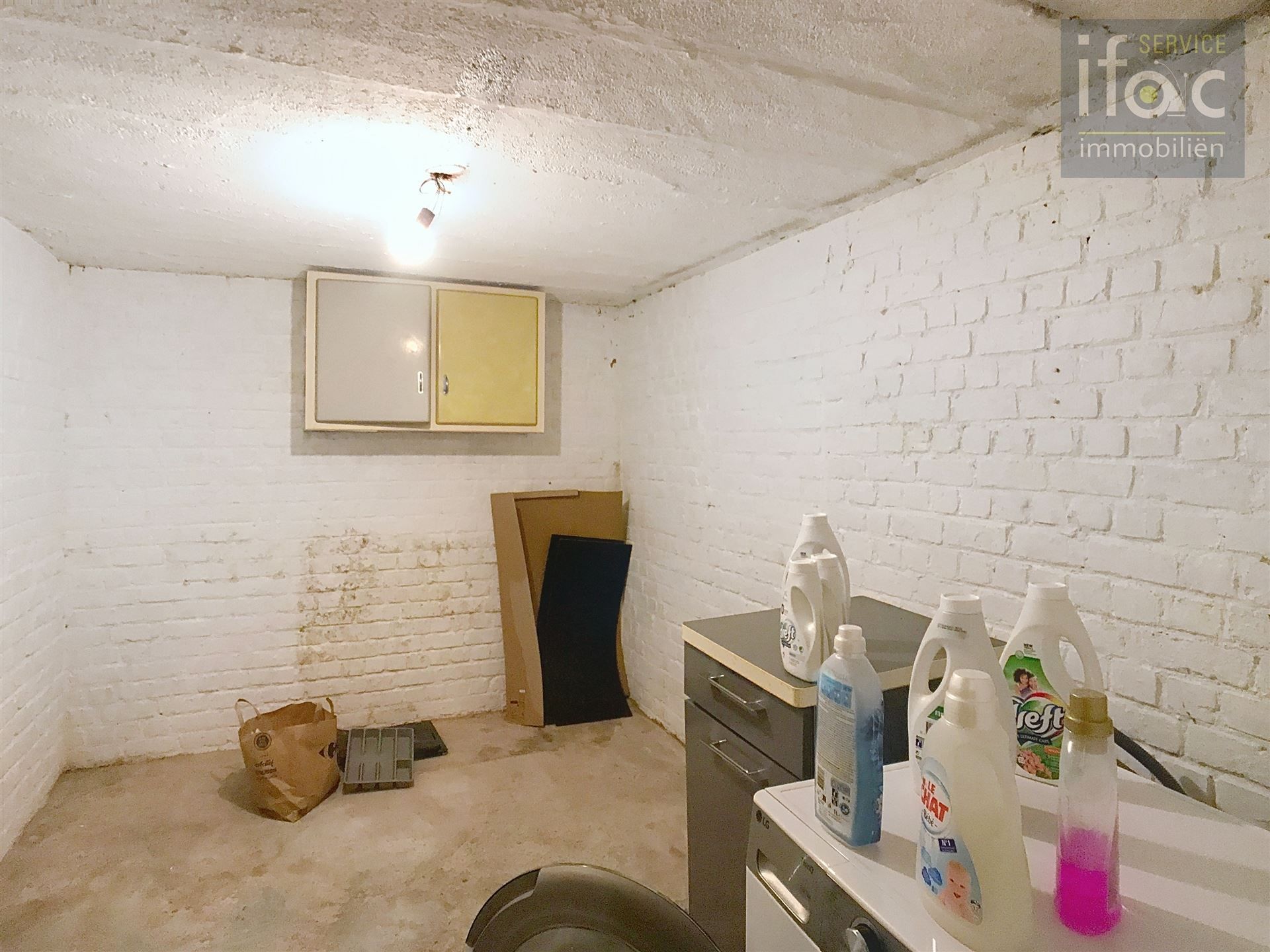 Mooi gerenoveerde woning met 4 slaapkamers en 2 badkamers. foto 21