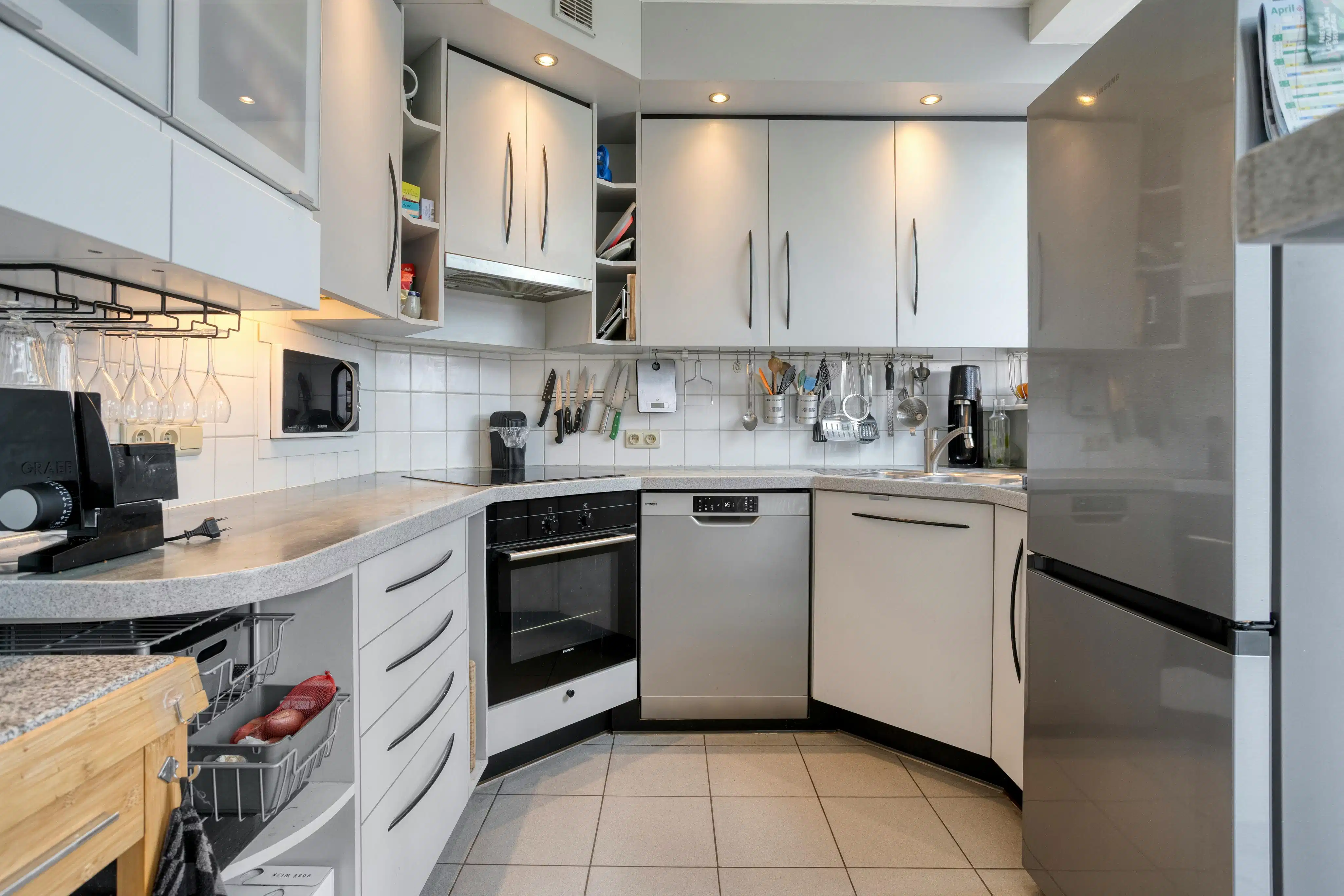 Ruim, halfopen huis met tuin in hartje Sint-Kruis, Brugge foto 8