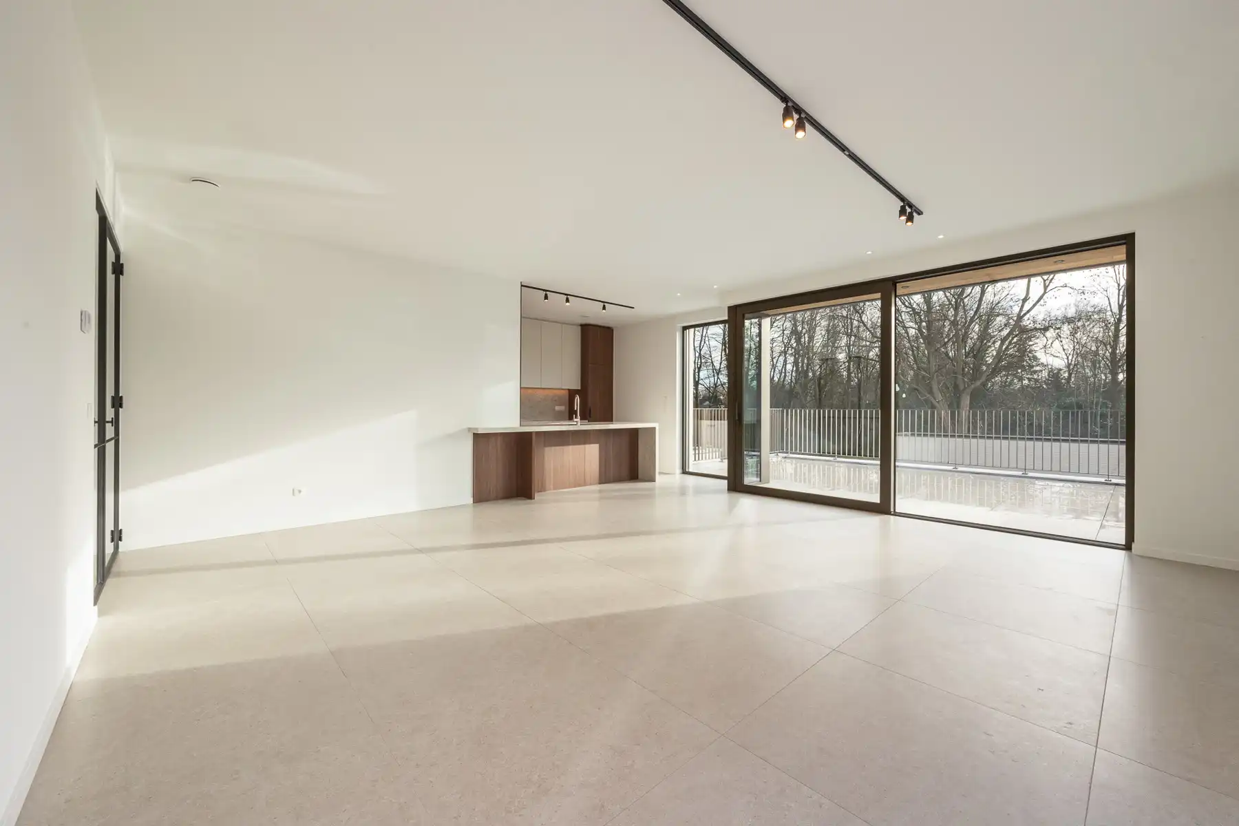 Prestigieus nieuwbouwappartement met groot terras. foto 4