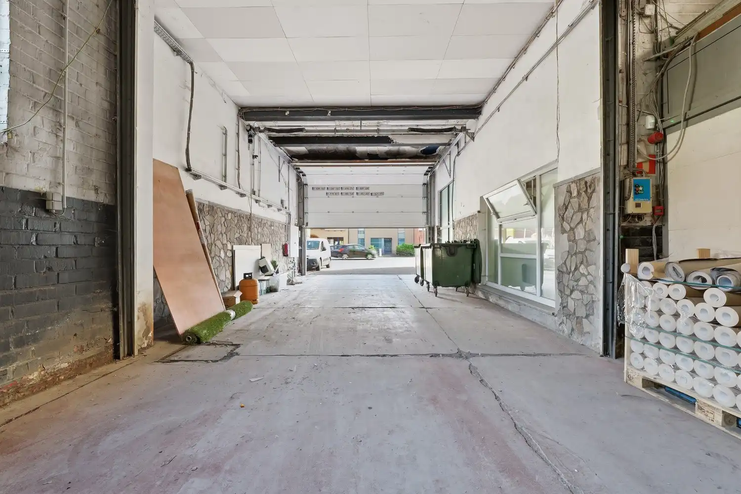 Multifunctioneel gebouw met woonst foto 23